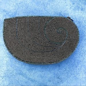 Seashell shaped beaded Genie Bag